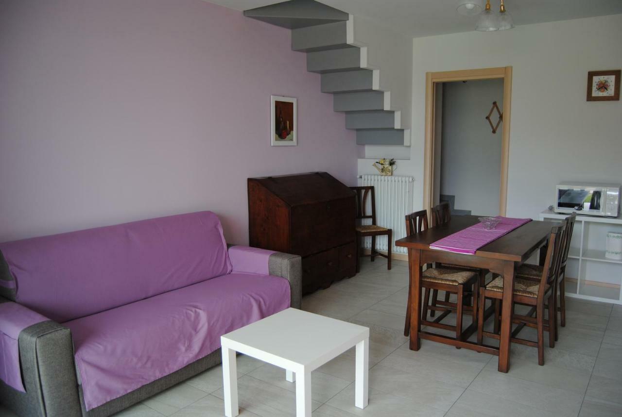Vila Tre Casette Pella Exteriér fotografie